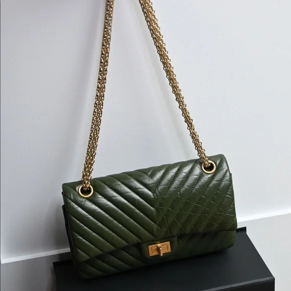 Chanel reissue 2.55 classic flap bag - Picture 8 of 10